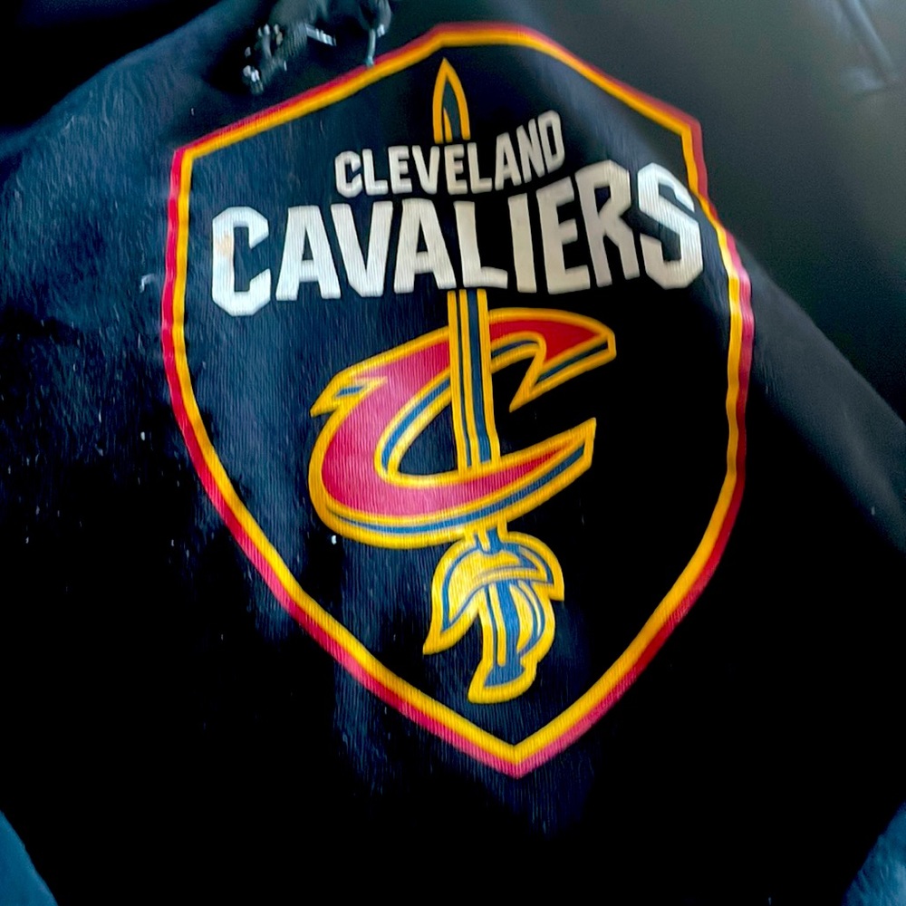 Cleveland Cavaliers sweatshirt